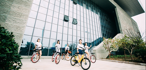 扬州职业技术大学 - 最美大学