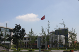 校牌变迁 