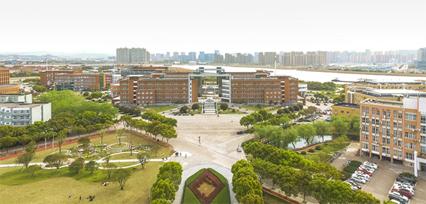 宁波大学