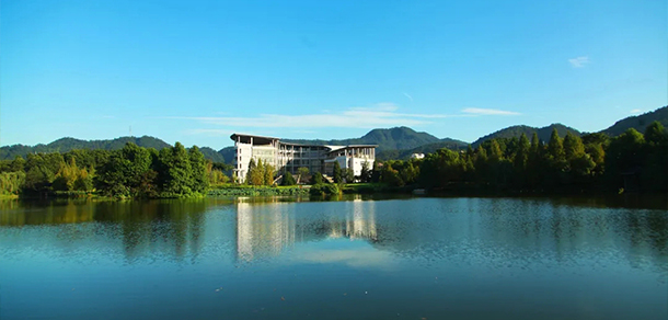 浙江农林大学 - 最美大学