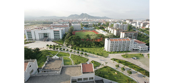 集美大学 - 最美大学