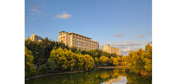 厦门东海职业技术学院 - 最美大学
