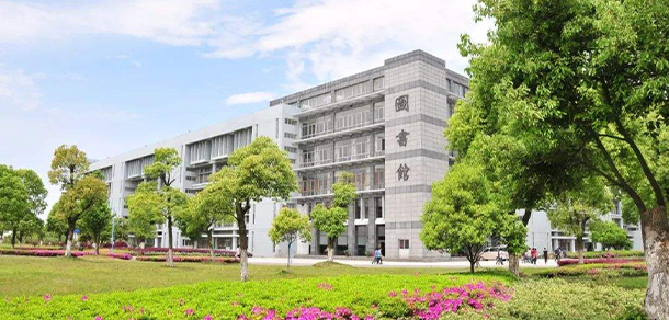 江西科技学院 - 最美大学