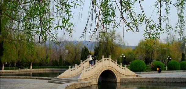 鲁东大学 - 最美大学