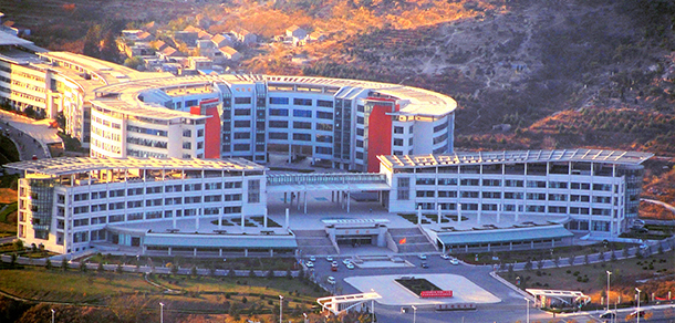 青岛科技大学 - 最美院校