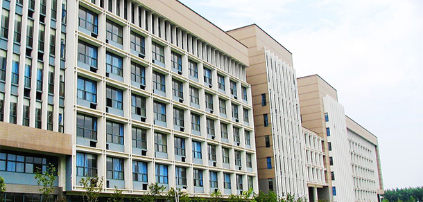 淄博职业技术大学 - 最美大学