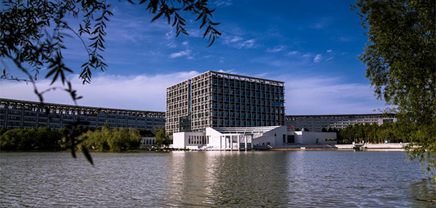 河南中医药大学 - 最美院校