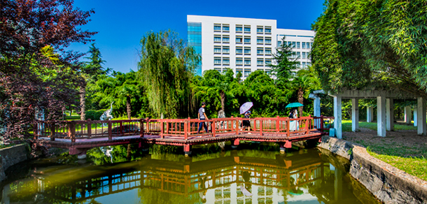 湖北大学知行学院 - 最美大学