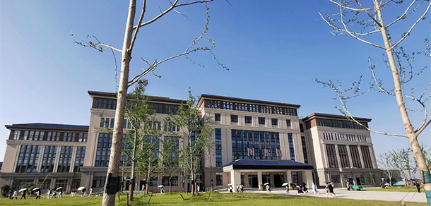 荆州学院 - 最美大学