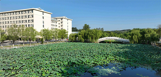 湖北文理学院理工学院 - 最美大学