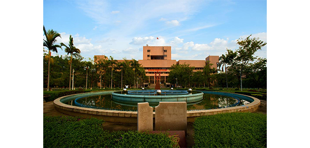 五邑大学 - 最美大学