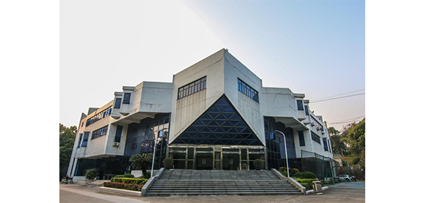 东莞理工学院 - 最美大学