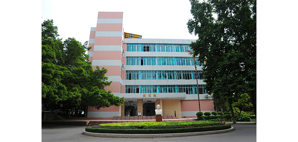 广东第二师范学院 - 最美大学