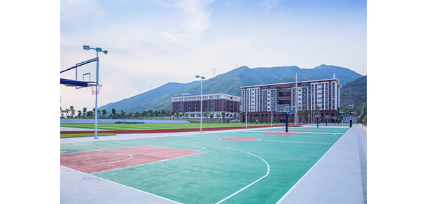 广东肇庆航空职业学院 - 最美大学