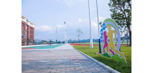 广东肇庆航空职业学院 - 最美大学