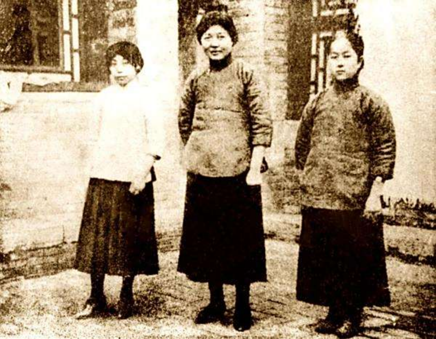 1920年北大开始招收女生