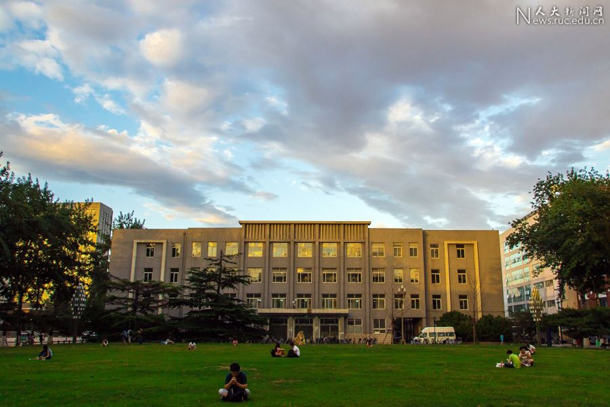 中国人民大学 - 最美院校