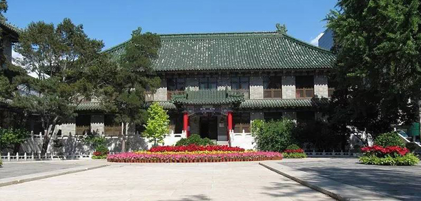 北京协和医学院 - 最美院校
