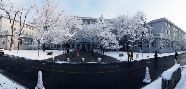 首都医科大学