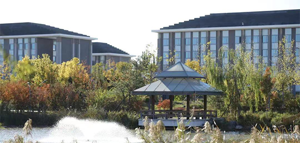 北京中医药大学 - 最美大学