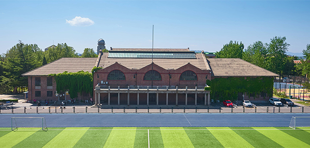 清华大学