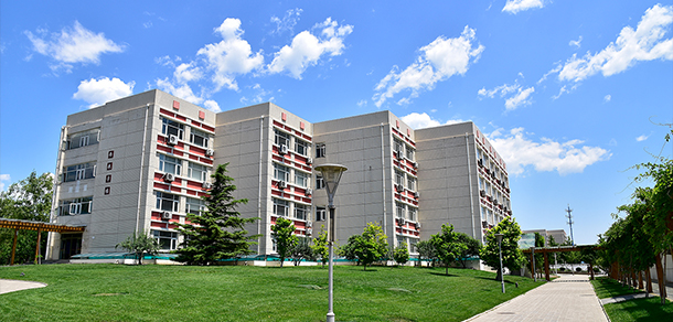 北京劳动保障职业学院 - 最美大学