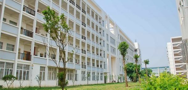 南宁师范大学师园学院 - 最美大学