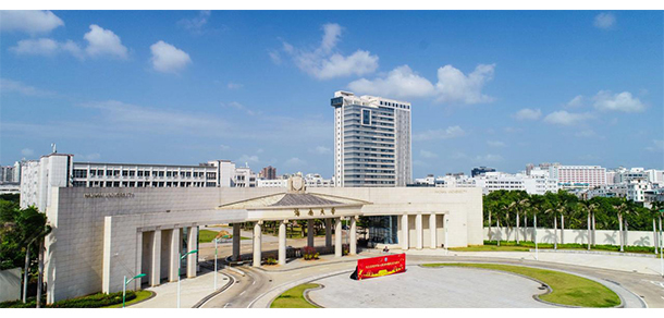 海南大学 - 最美大学