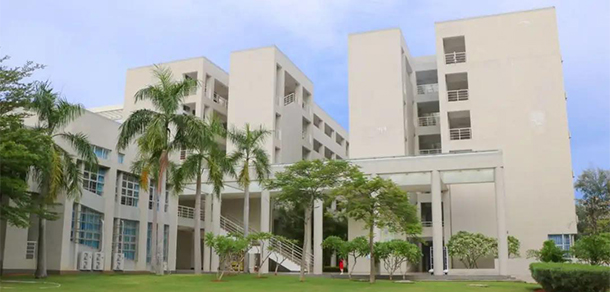 海南大学 - 最美大学