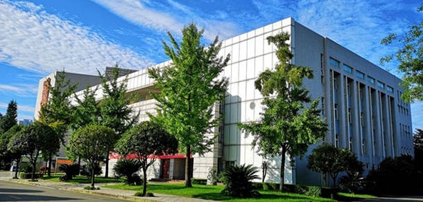 成都中医药大学 - 最美大学