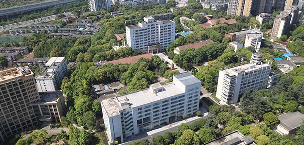 四川师范大学