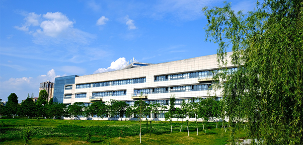 成都艺术职业大学 - 最美大学