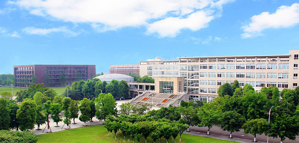四川大学锦江学院