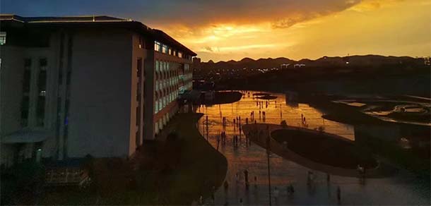 贵州中医药大学时珍学院 - 最美院校