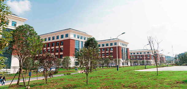 遵义医科大学医学与科技学院 - 最美大学