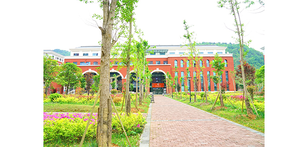 遵义医科大学医学与科技学院 - 最美大学