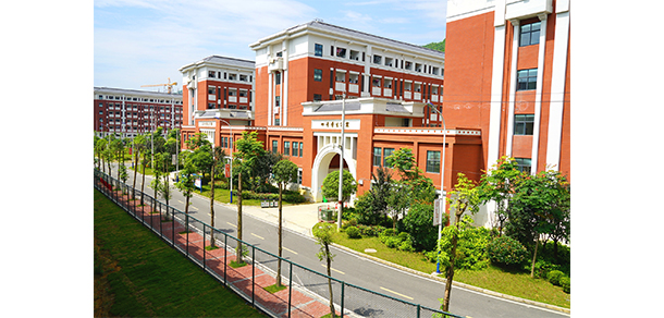 遵义医科大学医学与科技学院 - 最美大学