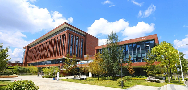 贵州轻工职业大学 - 最美院校