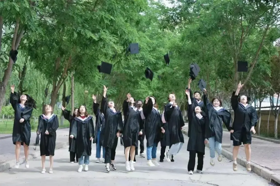 兰州财经大学