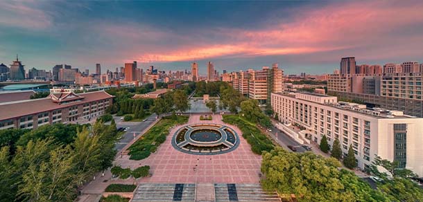 天津大学