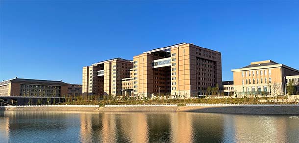 新疆医科大学