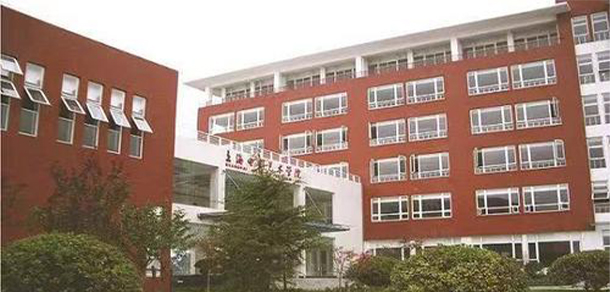 上海电影艺术职业学院 - 最美大学